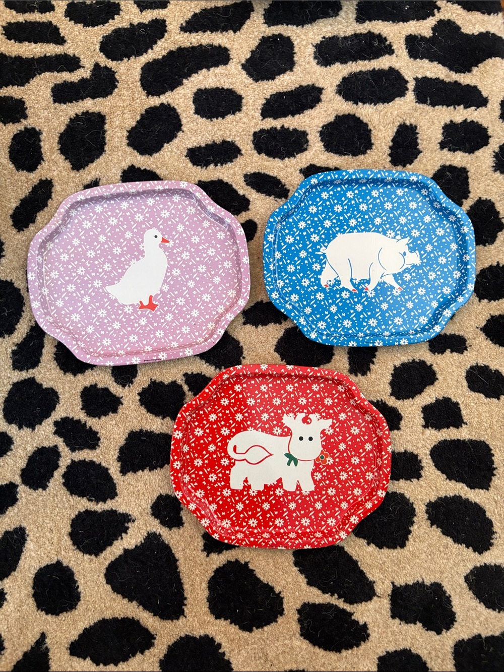 Set/3 Vintage CottageCore Tin Trays - Animals on Calico Background